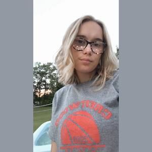 Meet your Posher, Lilly